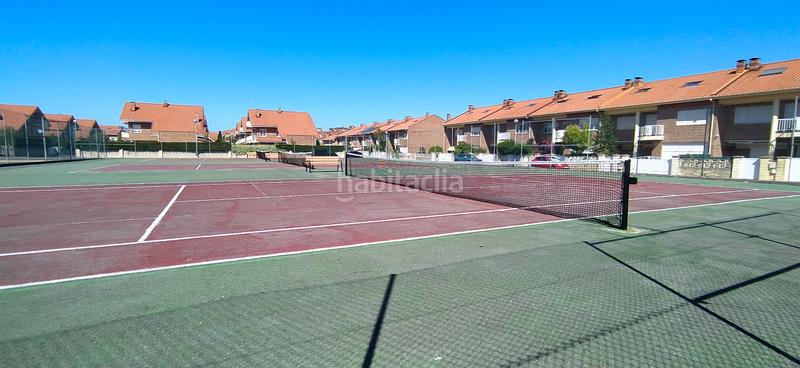 Foto b0b73507-fded-4ed7-9b6b-fdfeb6f5ceef. Casa aparellada amb calefacció aparcament piscina a Santa Cruz de Bezana