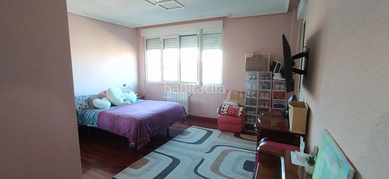 Foto ef1bcf0d-3540-48e3-aad5-9b844f9c0c09. Casa aparellada amb calefacció aparcament piscina a Santa Cruz de Bezana