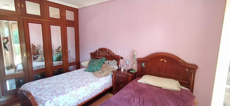 Foto f6d0b1ed-c774-40b0-8409-98c5b8abda2e. Casa aparellada amb calefacció aparcament piscina a Santa Cruz de Bezana