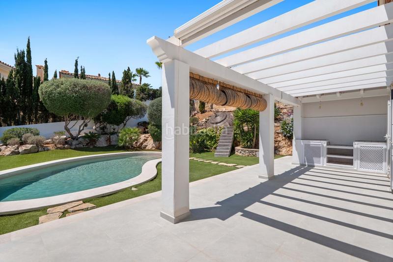 Foto 467df483-c5a0-423c-930e-fec05360a0e3. Casa villa mediterránea con vistas al mar en nova santa ponsaelegante villa de 5 dormitorios con un concepto de vida abierto, techos al en Calvià