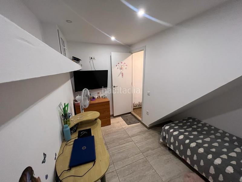 Foto 97804fa0-1332-435e-9baa-62e8b2e21351. Duplex in carrer de sant iscle 52 in Turó de la Peira Barcelona