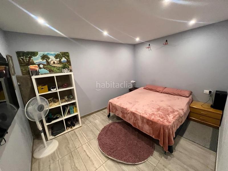 Foto b14dc172-dd8b-40d5-8f71-280e97d5529f. Duplex in carrer de sant iscle 52 in Turó de la Peira Barcelona