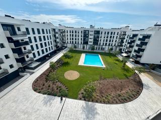 Pis  Carrer d'eugeni d'ors. Atico a estrenar