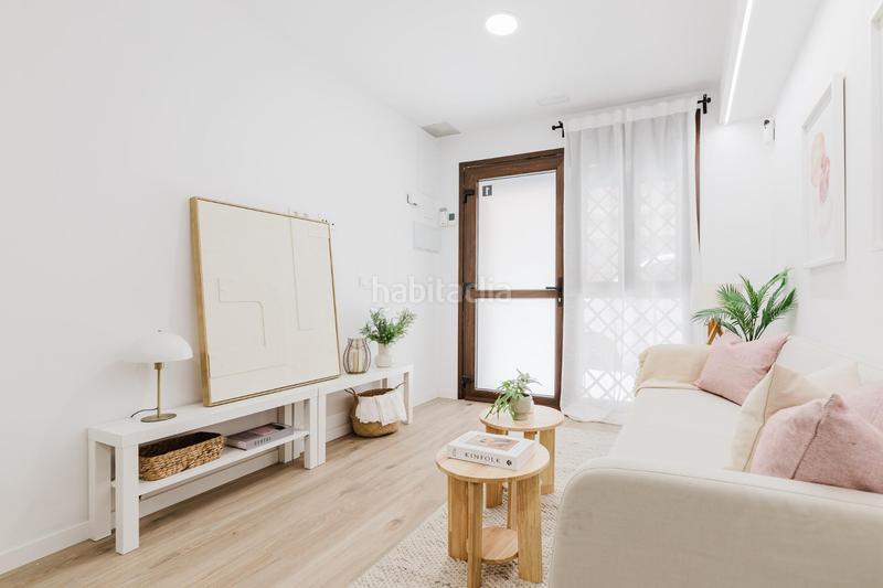 Foto b87da821-c1bb-4bd4-9d81-6e2203b9f9e4. Planta baixa a Torrefiel Valencia