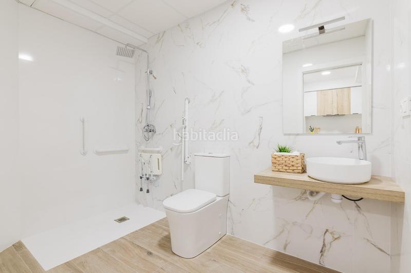 Foto bf2d865d-364b-4ade-9a23-8a396bfd07df. Planta baixa a Torrefiel Valencia