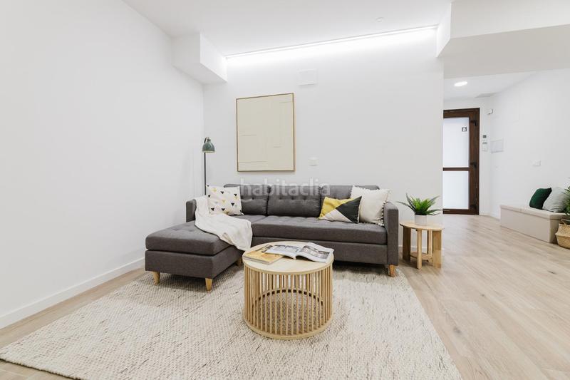 Foto ca57688f-e2c1-46b3-8a2a-fc606291b780. Planta baixa a Torrefiel Valencia