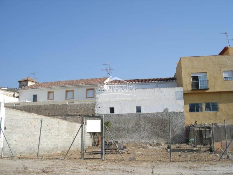 Foto 4e501e0e-bd26-4486-aae9-42436d26bcc1. Solar industrial a Centro Salobreña