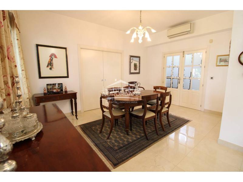 Foto 5f9f3e9d-f03a-4c71-bc7a-61e23e507978. Chalet avec parking piscine dans Motril ciudad Motril