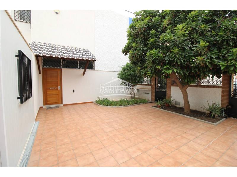 Foto 62cfcb36-86f4-444c-92cc-75dca40bb6bc. Chalet avec parking piscine dans Motril ciudad Motril