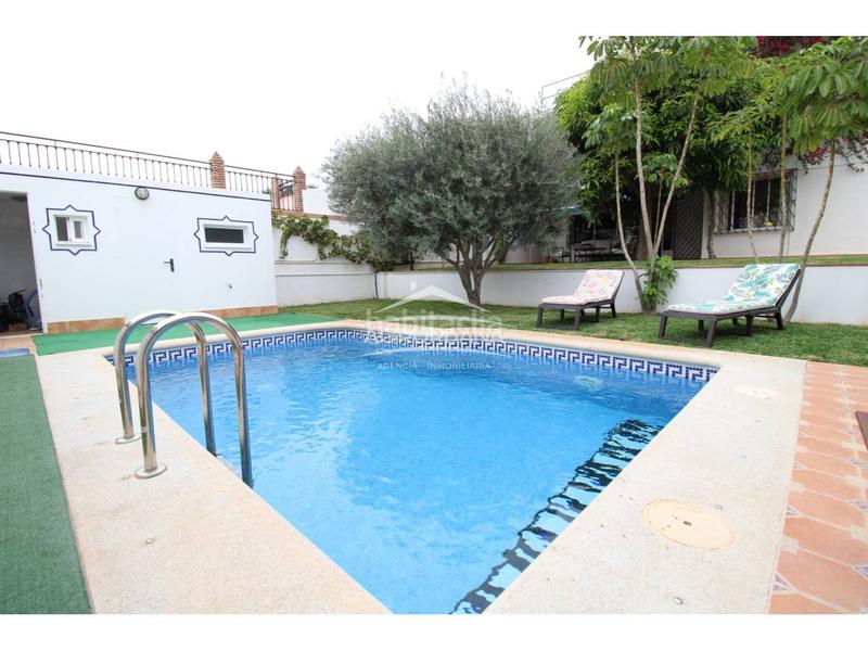 Foto 8a0644bc-2b61-4406-9df9-9e74970e7540. Chalet avec parking piscine dans Motril ciudad Motril