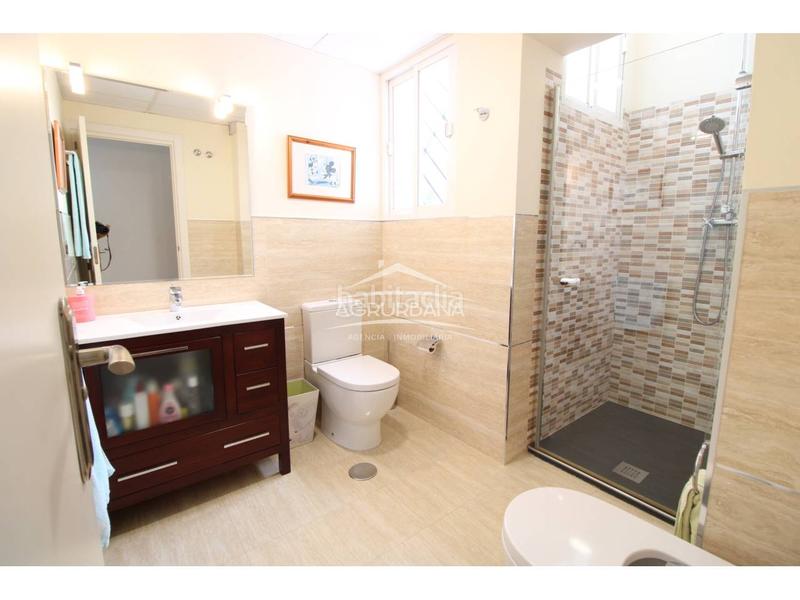 Foto be7cf1c7-712a-41c6-b6ba-3ae5a5028edb. Chalet avec parking piscine dans Motril ciudad Motril