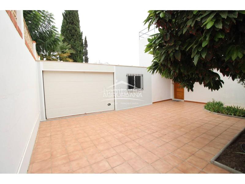 Foto ef010270-ebd5-41e7-acc3-ce1909786dda. Chalet avec parking piscine dans Motril ciudad Motril