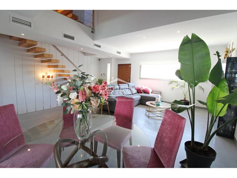 Foto db60452a-24b8-4113-95c2-35c1d40a1e3e. Casa adossada amb calefacció aparcament piscina a Motril