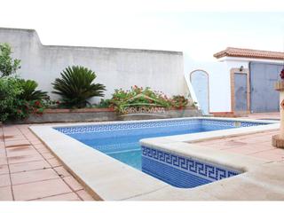 Maison à Motril  ciudad. Finca rústica con cortijo.