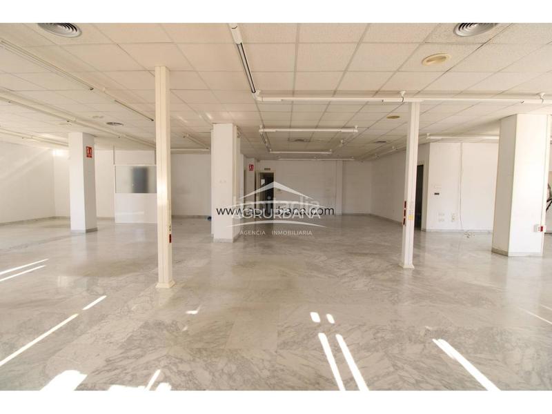 Foto 05673d95-5001-4e91-8de9-6d66aa958f5f. Oficina amb aparcament a Motril ciudad Motril