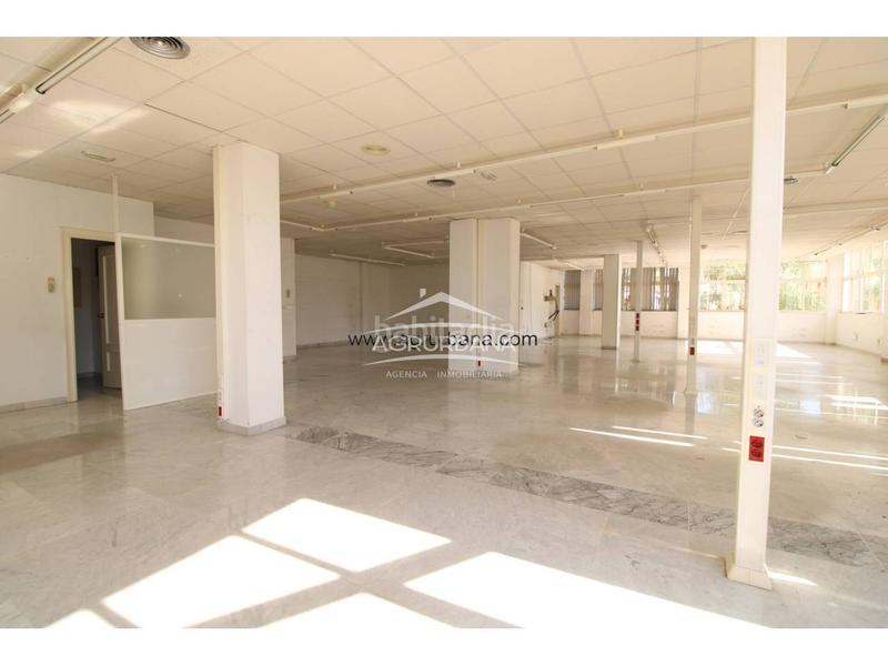 Foto 3171c9c3-2b6e-47f2-9b65-0593ec7d9626. Oficina amb aparcament a Motril ciudad Motril