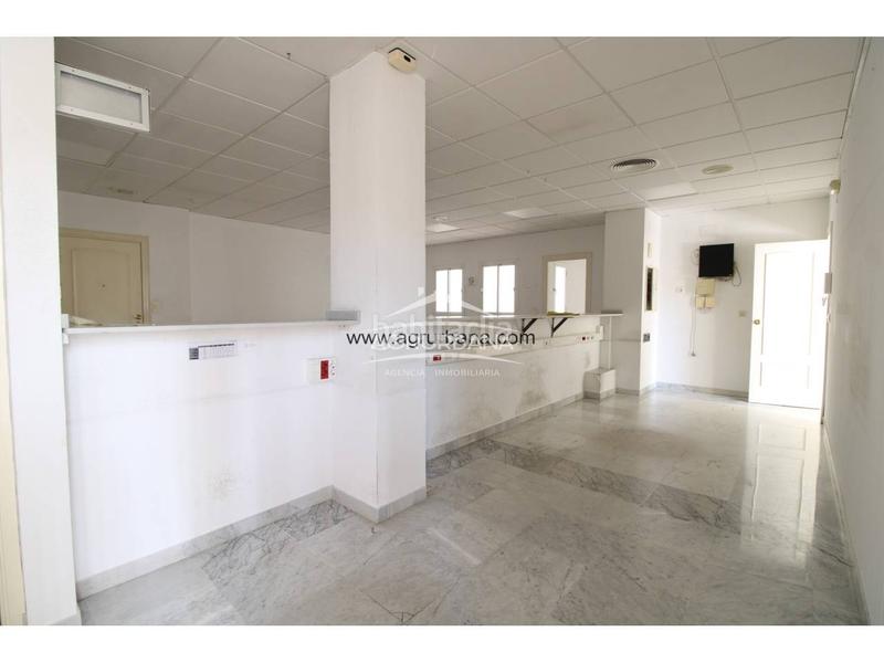 Foto ef83ec56-487d-4cf8-8c23-4d4b9e4af99a. Oficina amb aparcament a Motril ciudad Motril