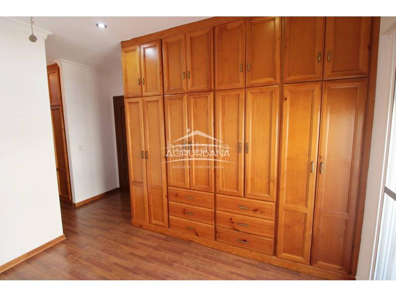 Foto 72cb2db2-4262-42f3-8929-805231a06007. Flat with parking in Motril ciudad Motril