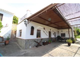 Finca rústica  Poligono 2. Finca en venta con cortijo