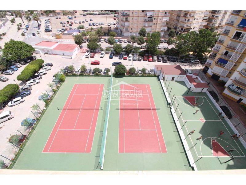 Foto 5c9ecf1c-90d1-40e6-8b79-0c5d9dc99d89. Pis amb piscina a Torrenueva Motril