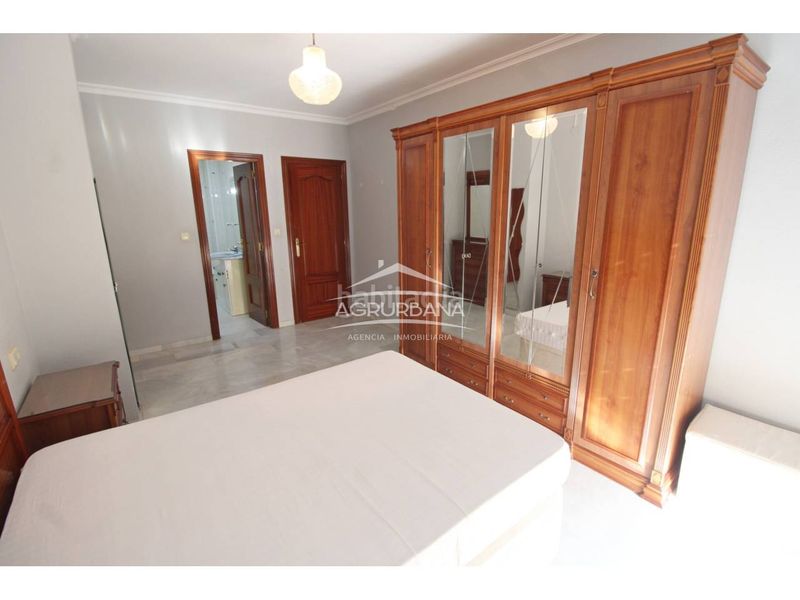 Foto 020024ec-0498-4557-8d2f-1dbcb632f75a. Etagenwohnung mit parking in Motril ciudad Motril