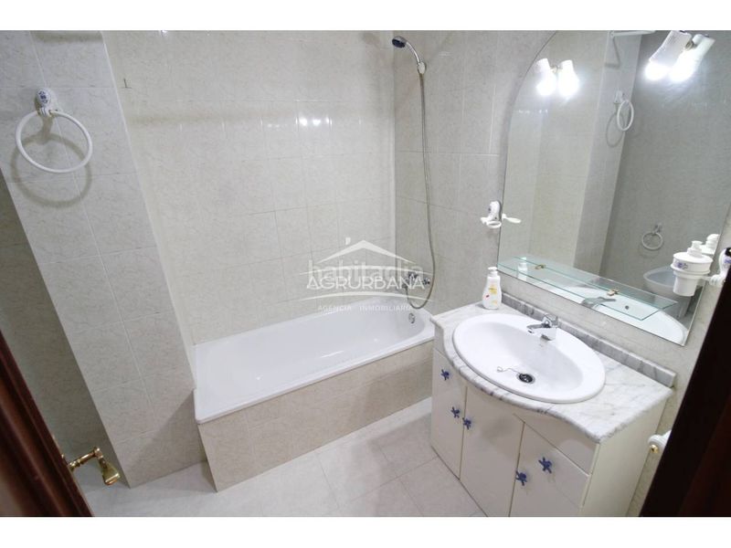 Foto 145fae43-32db-4144-9cf3-7a281380859d. Etagenwohnung mit parking in Motril ciudad Motril