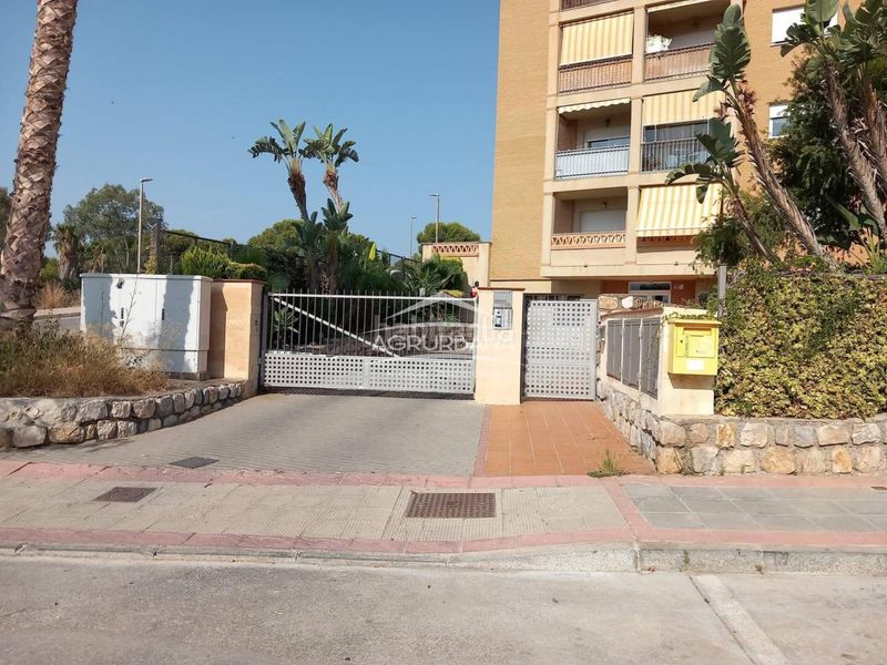 Foto acefcbc9-887d-4279-8a76-661ad8527ef3. Etagenwohnung mit parking pool in Motril ciudad Motril