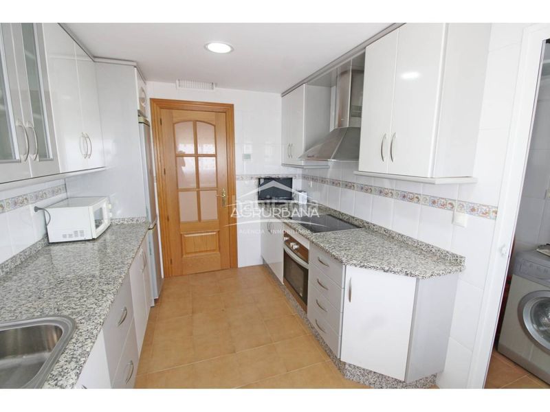 Foto e4a2f76e-0050-49d8-aa53-0284f035011d. Etagenwohnung mit parking pool in Motril ciudad Motril