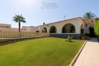 Chalet  Calle florida. Chalet independiente en calle florida, aguadulce.