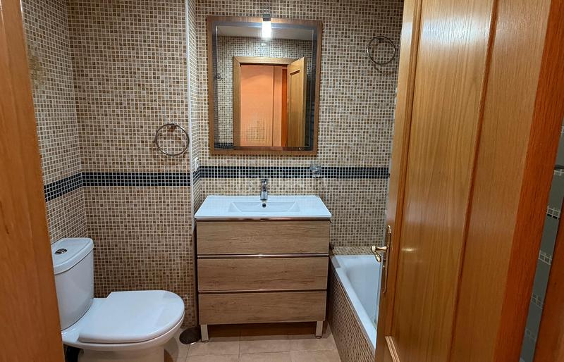 Foto a75834cf-6e5f-4e39-8b7e-2ee75a9bfd39. Dúplex amb calefacció aparcament a San Carlos - San José Sevilla