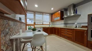 Rent Flat  Calle san bartolomé. ? piso reformado en el corazón de san basilio – córdoba