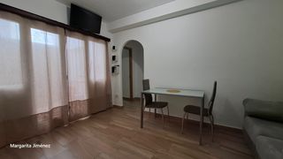 Affitto Appartamento  Calle ángel de saavedra 4. Piso en alquiler en zona centro, ascensor y patio de uso privado