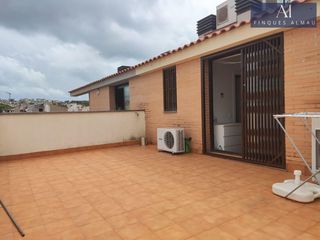 Penthouse  Edison. Moderno ático dúplex en sant pere de ribes con terraza y parking
