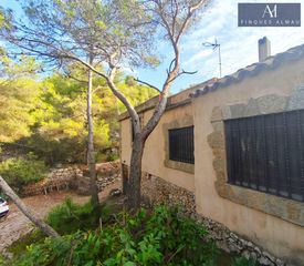Masia a Nord. Encantadora casa en vilanova i la geltrú.
