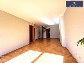 Duplex  Rambla de la girada. Duplex en venta en la girada