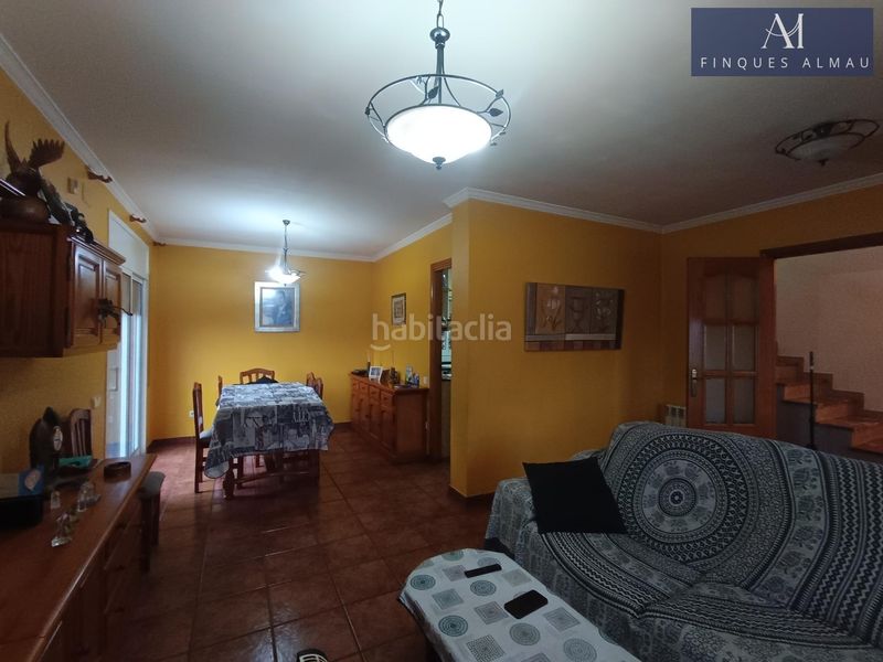 Foto e722915b-ad02-43f4-b5dd-02fbf7528028. Casa amb aparcament a Olivella