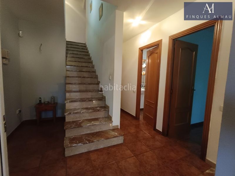 Foto ff863fa5-6b16-43b6-a6df-806025a4041b. Casa amb aparcament a Olivella