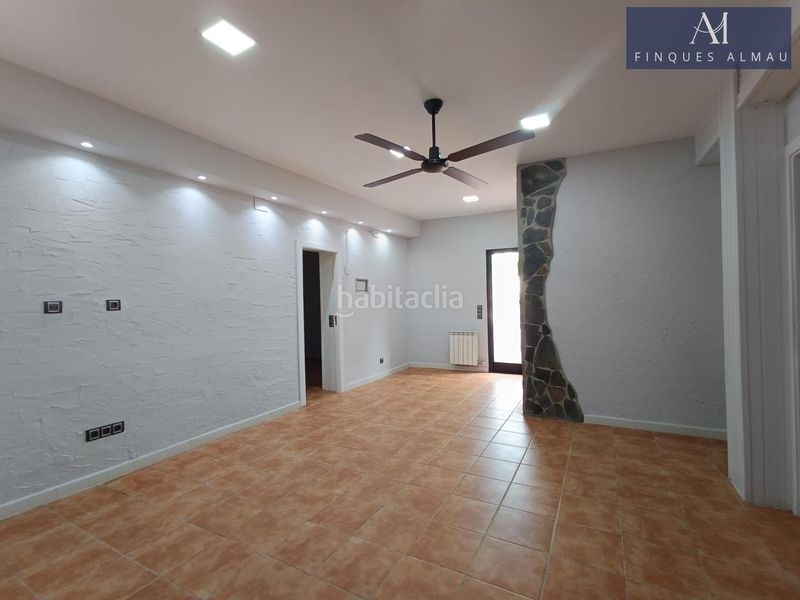 Foto 130f7eb5-eb95-405d-9aa8-cd6c46ba74f7. Casa amb aparcament piscina a Olivella