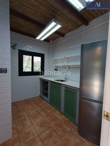 Foto 8b263f19-809e-41f1-b71b-0725d9c59ddc. Casa amb aparcament piscina a Olivella