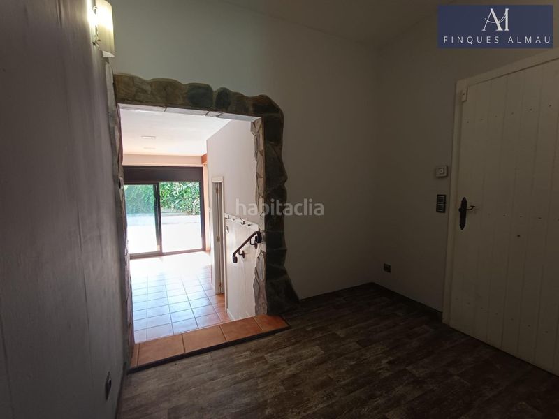 Foto c4a410c1-2c00-41f3-a8eb-a0ef8fa9ec1e. Casa amb aparcament piscina a Olivella