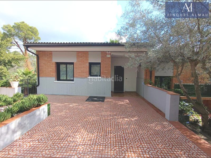 Foto cd0d5d4b-e314-49b4-bc73-9d62cf5b0edf. Casa amb aparcament piscina a Olivella