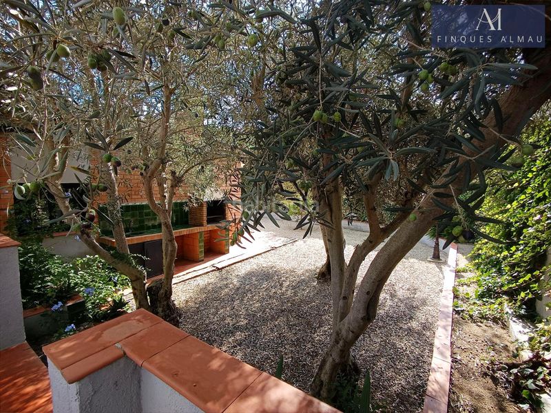 Foto eeb7a4b4-c255-4924-a42c-60a6cffbdcde. Casa amb aparcament piscina a Olivella