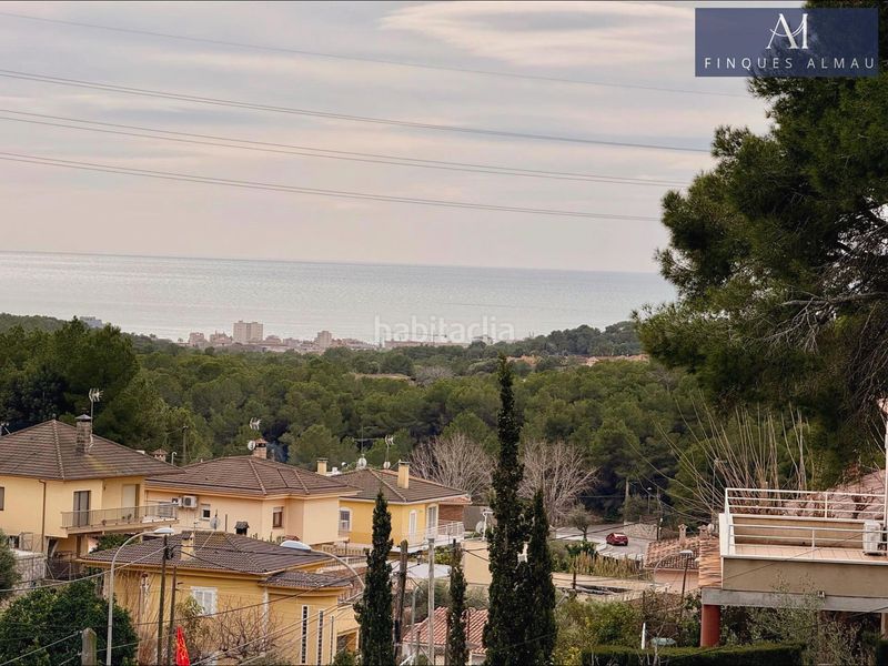 Foto 116be97c-7670-4ece-b0f9-6fdd0a374c09. Casa adossada amb aparcament a costa Cunit - els jardins - els rosers Cunit