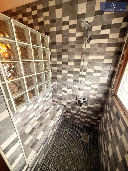 Foto 1df172a6-b19f-4702-b53b-a42573fa5597. Casa adossada amb aparcament a costa Cunit - els jardins - els rosers Cunit