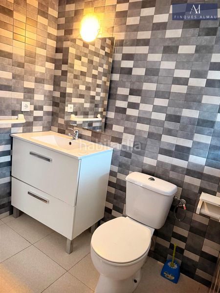 Foto bde0e9ed-0643-401e-99a5-d0b4d3c08115. Casa adossada amb aparcament a costa Cunit - els jardins - els rosers Cunit