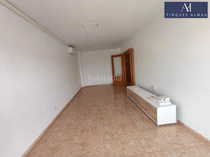 Foto f3cbed77-61fd-4320-8476-9c8aa17732e2. Pis amb calefacció aparcament a Les Roquetes Sant Pere de Ribes