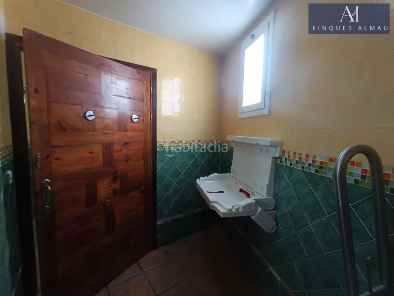 Foto 5b9be233-3d35-4786-bda5-5b2e3a2c417d. Rent business premise in Cunit residencial Cunit