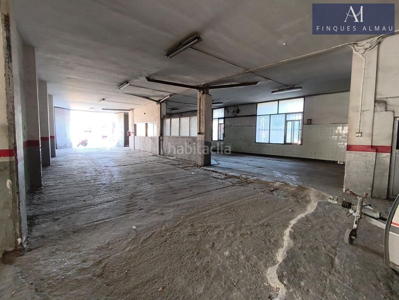 Foto 3d7014cc-b9b6-4e72-b6f8-b3233d8408ae. Local comercial a Nord Vilanova i la Geltrú