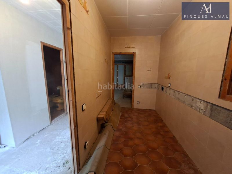 Foto 49c91ff5-7fbc-4dd1-9e07-26963aecb07e. Casa aparellada amb aparcament a Olivella