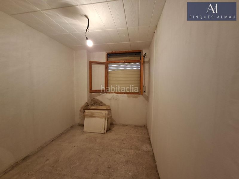 Foto a2567a0c-f6c6-490c-8ee1-177bf82eebdd. Casa aparellada amb aparcament a Olivella